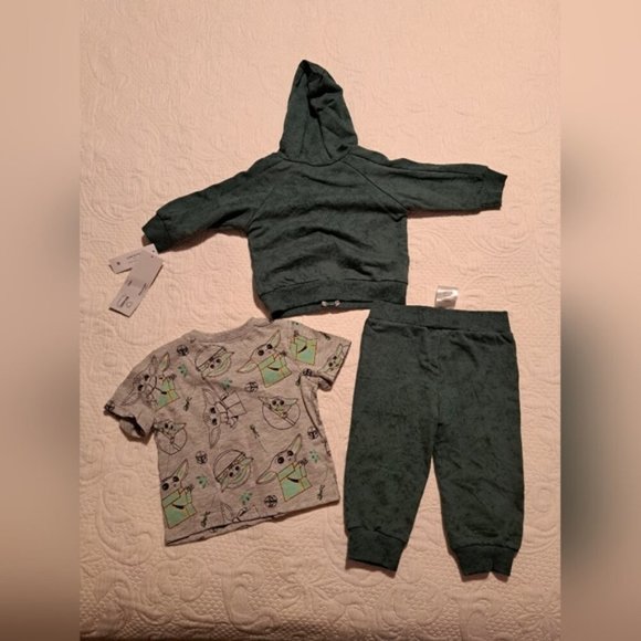 Star Wars Mandalorian boys 6/9 months 3 piece jogger, jacket & bodysuit NEW - Picture 6 of 6